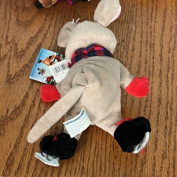 Snowden & Friends Mini 9” Plush’s includes 4 beanie stuffies - Picture 3 of 9